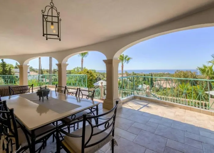 Palatial In Hacienda Chapas,