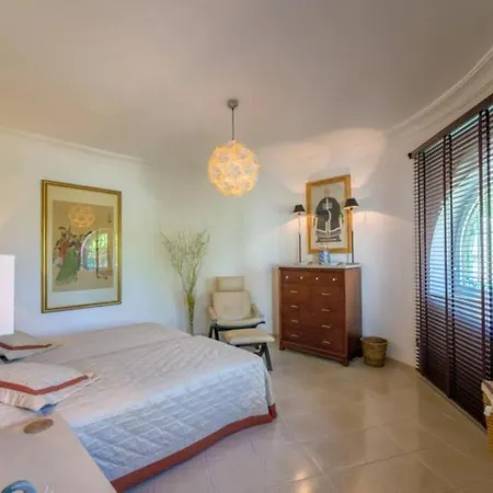 Villa Palatial In Hacienda Chapas, Marbella