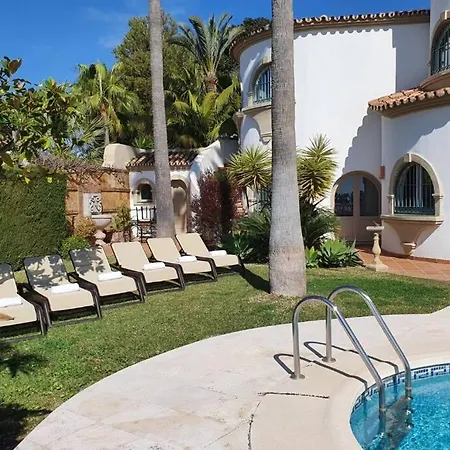 Palatial In Hacienda Chapas, Marbella
