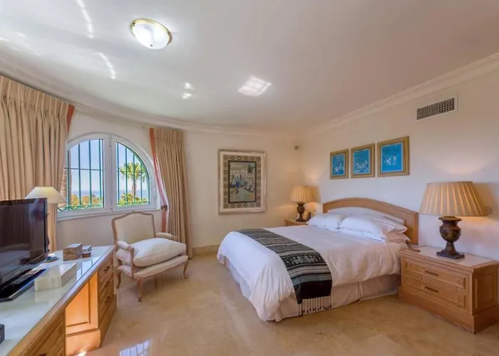 Palatial In Hacienda Chapas,