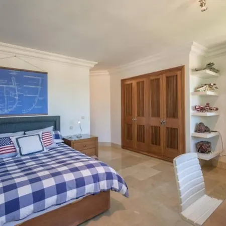 Villa Palatial In Hacienda Chapas,