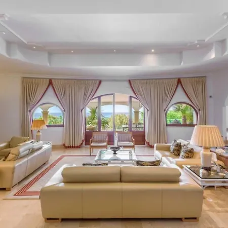 Palatial In Hacienda Chapas, Willa Marbella