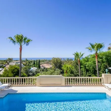 Palatial In Hacienda Chapas, マルベーリャ