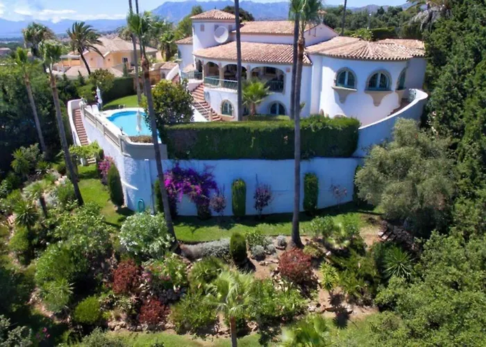 Palatial In Hacienda Chapas, Marbella